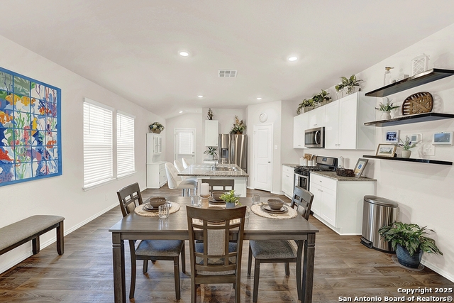 256 Middle Green Loop Property Photo 11