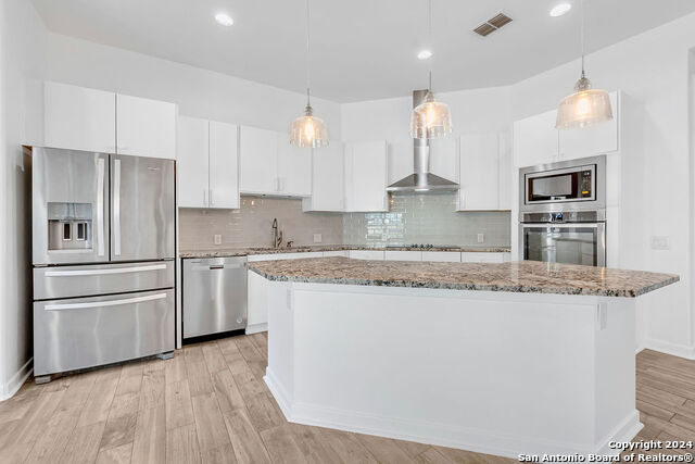 1303 Summerfield Property Photo 5