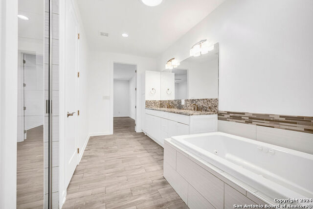 1303 Summerfield Property Photo 14
