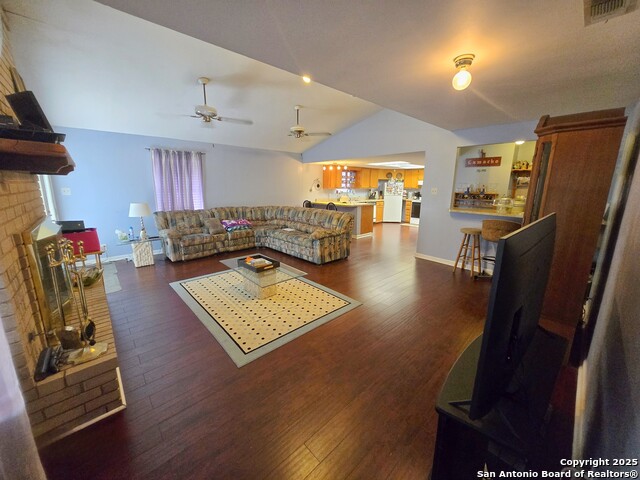 5346 San Benito Dr Property Photo