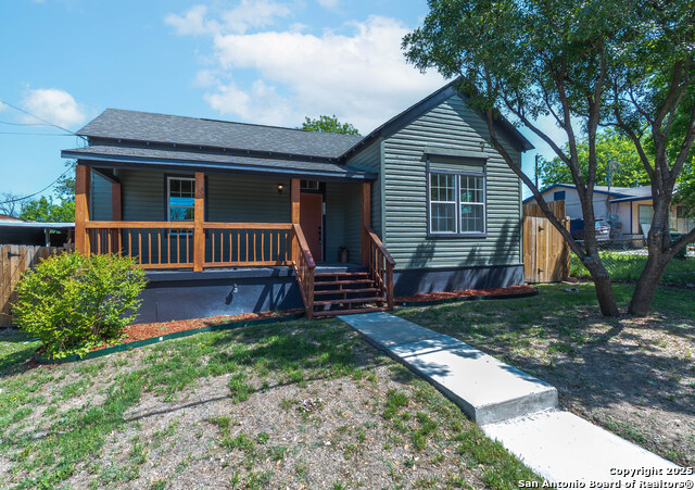 1515 E Carson Property Photo