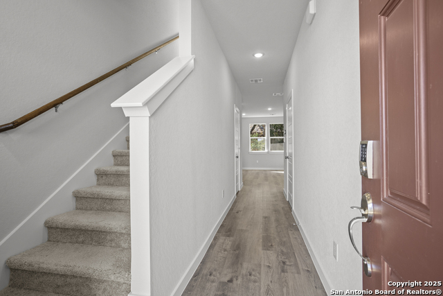 9010 Wildwood Pass Property Photo 2