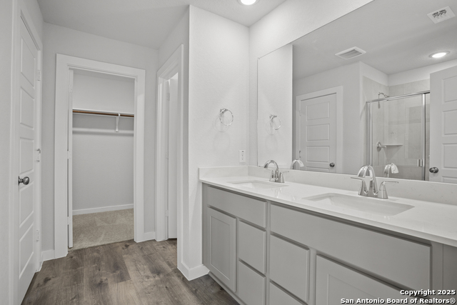 9010 Wildwood Pass Property Photo 14