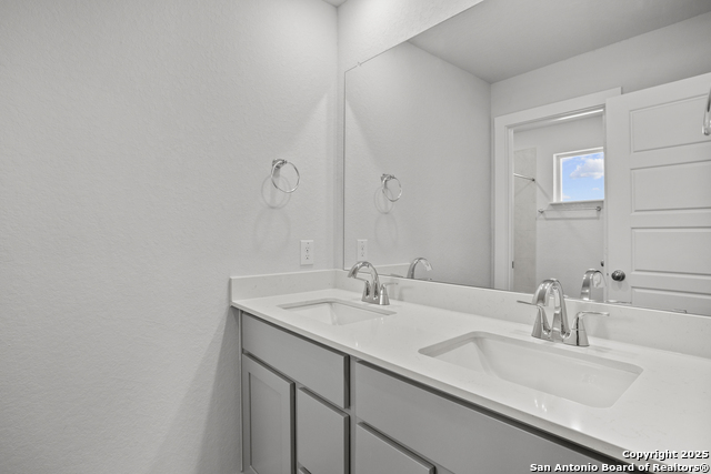 9010 Wildwood Pass Property Photo 23