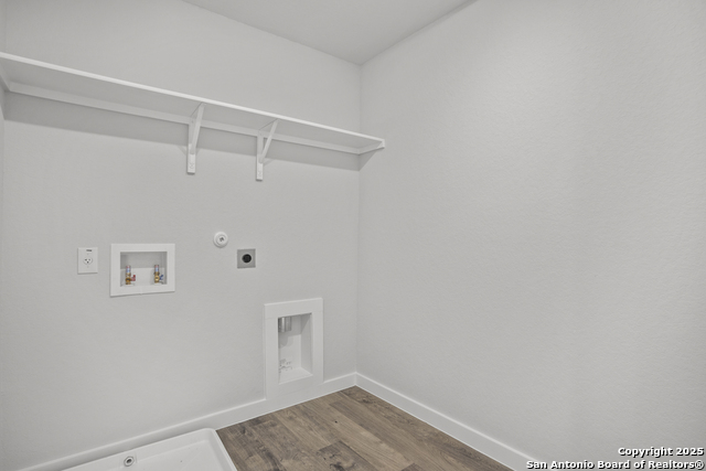 9010 Wildwood Pass Property Photo 25