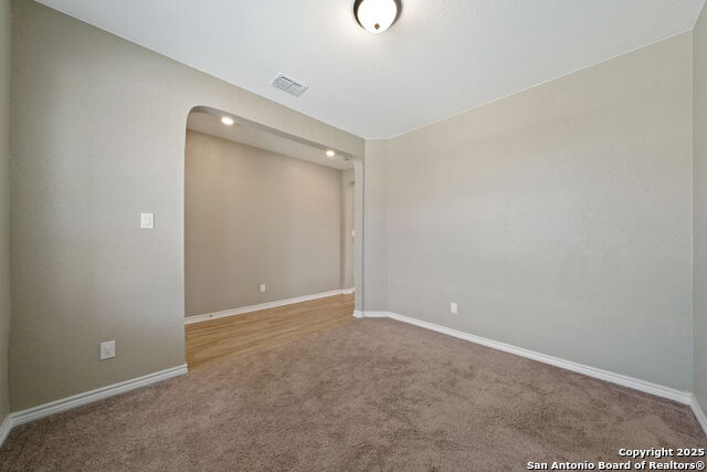 7206 Solar Eclipse Property Photo 6