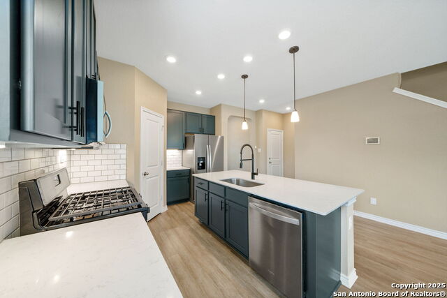 7206 Solar Eclipse Property Photo 11