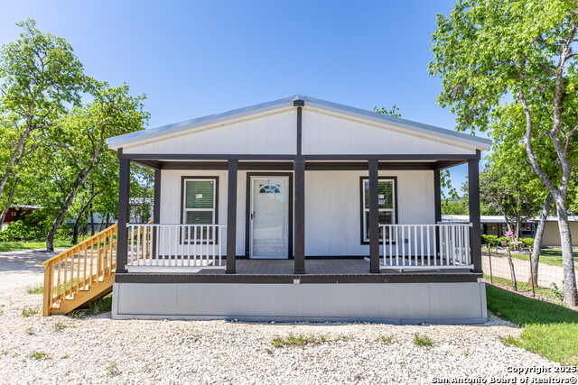 193 Live Oak Property Photo
