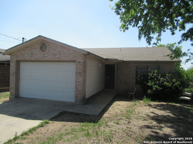 321 S Olive Property Photo
