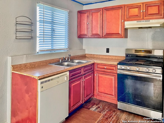 351 Pool Property Photo 2