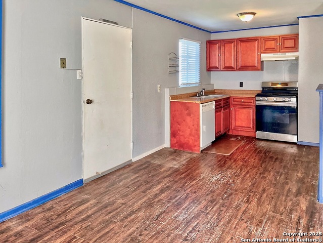 351 Pool Property Photo 3