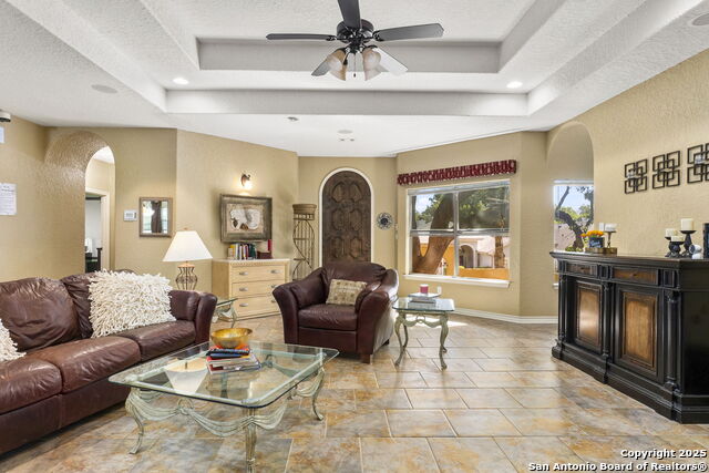 9019 Stoneland Property Photo 3