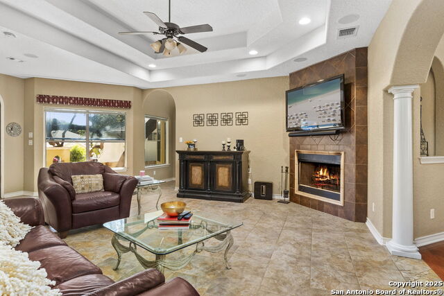 9019 Stoneland Property Photo 4