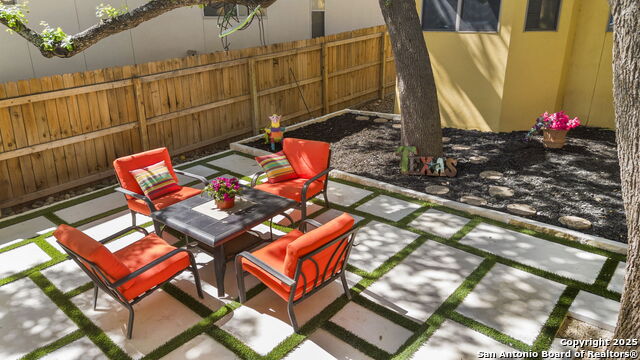 9019 Stoneland Property Photo 33