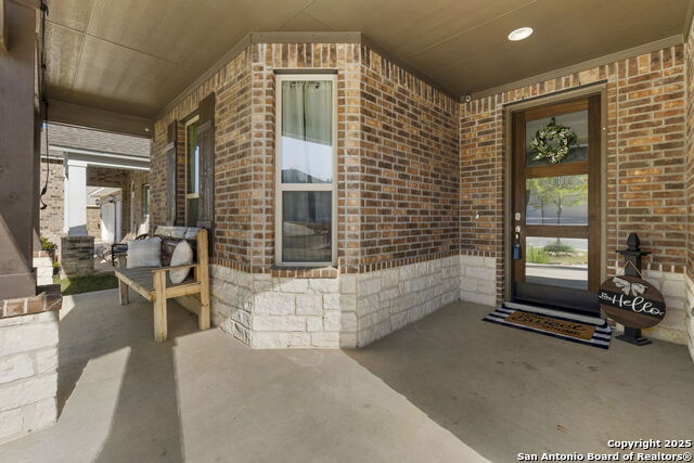 28968 Windlesham Way Property Photo 2