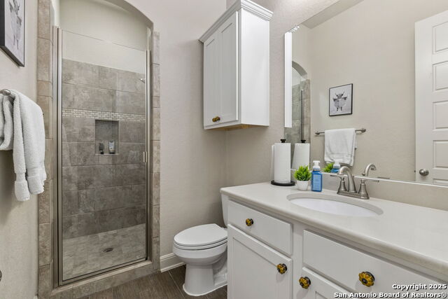 28968 Windlesham Way Property Photo 17