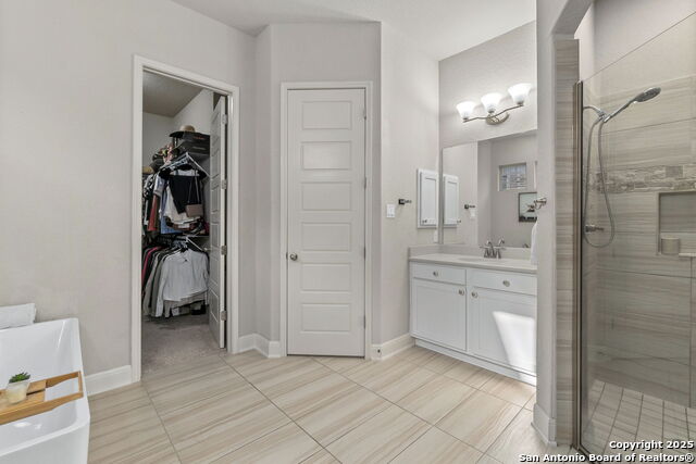 28968 Windlesham Way Property Photo 21