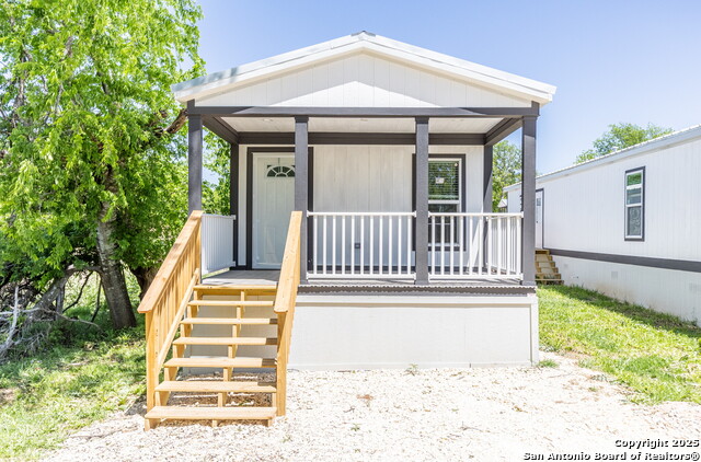 193 Live Oak Property Photo