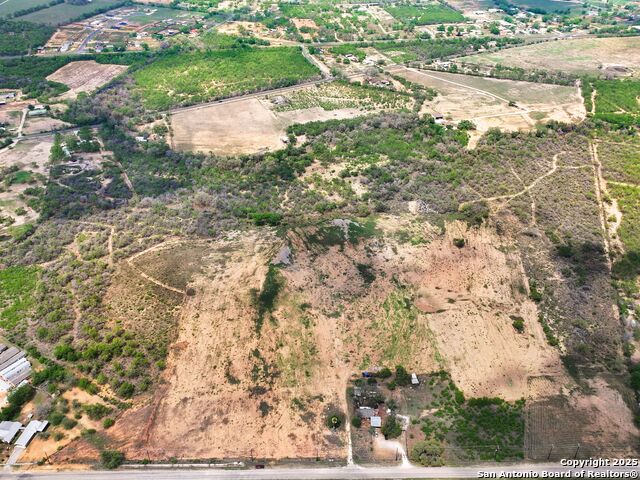 17171 Interstate 35 Property Photo 9