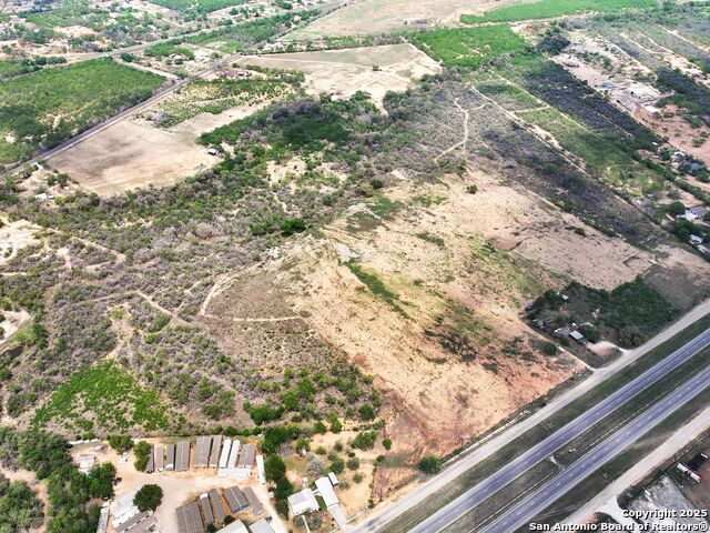 17171 Interstate 35 Property Photo 11