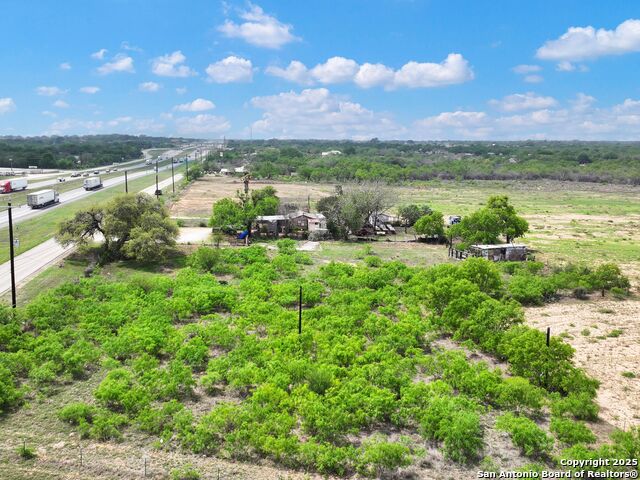 17171 Interstate 35 Property Photo 13