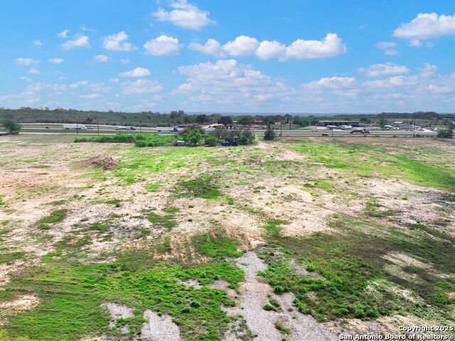 17171 Interstate 35 Property Photo 16