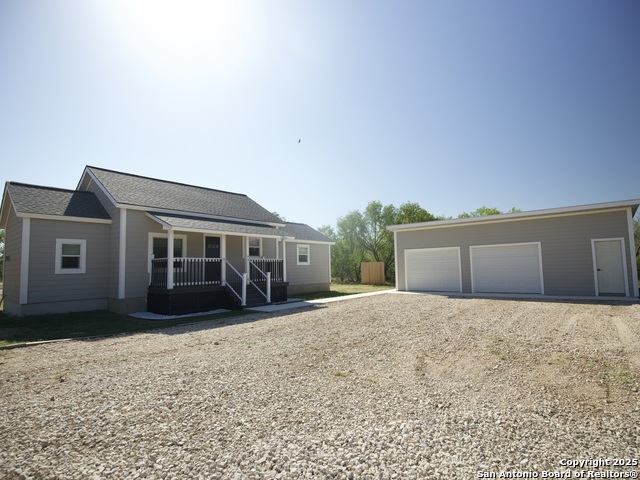 1556 County Road 2537 Property Photo