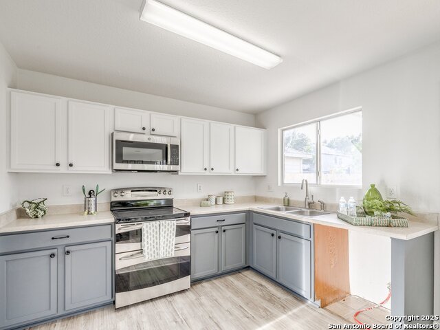 7827 Oakdale Park Property Photo 16