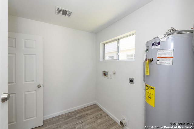 7827 Oakdale Park Property Photo 17