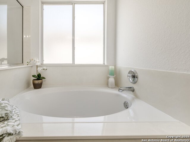 7827 Oakdale Park Property Photo 24