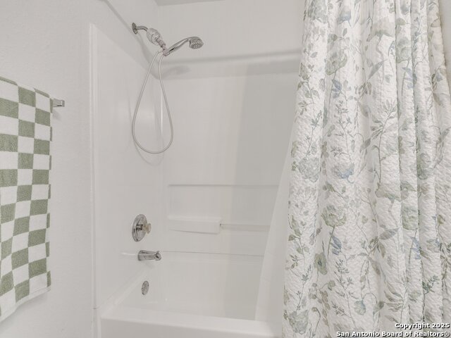 7827 Oakdale Park Property Photo 38