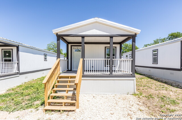 193 Live Oak Property Photo