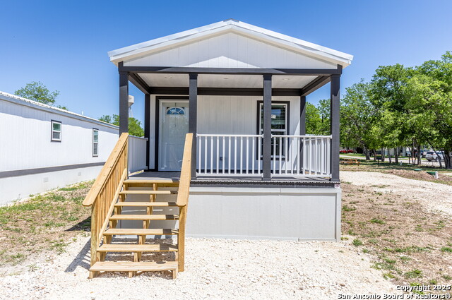 193 Live Oak Property Photo