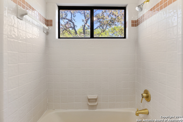 1718 Fawn Crst Property Photo 28