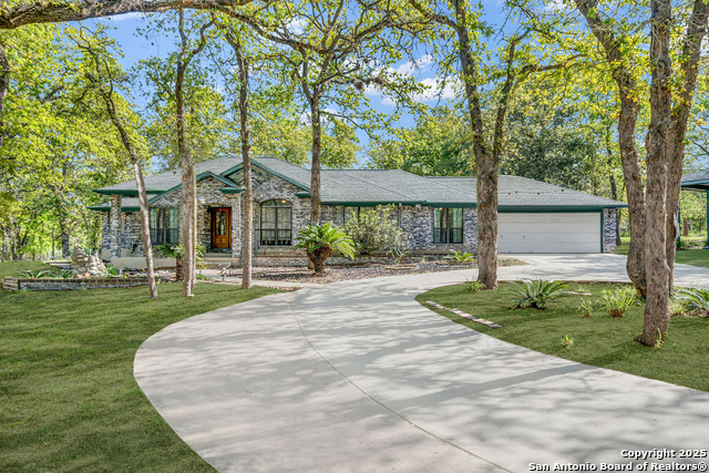 202 Oak Bend Property Photo