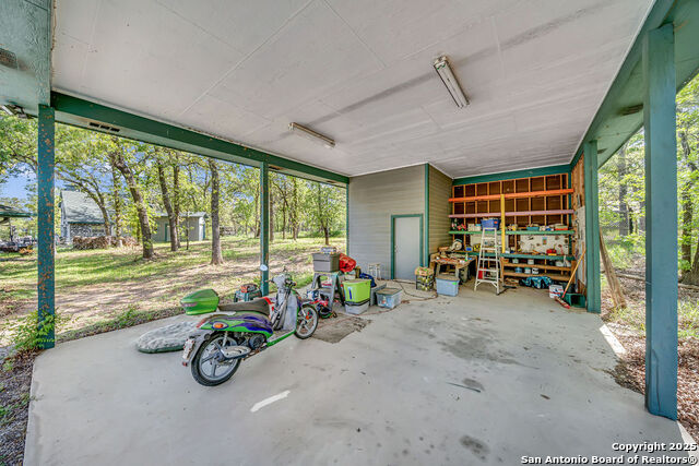 202 Oak Bend Property Photo 44