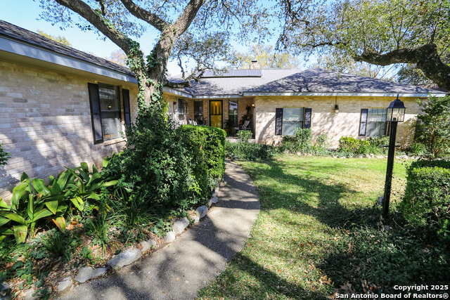 19914 Encino Moss Property Photo