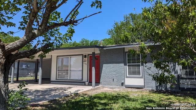 103 Hillsdale Property Photo 1