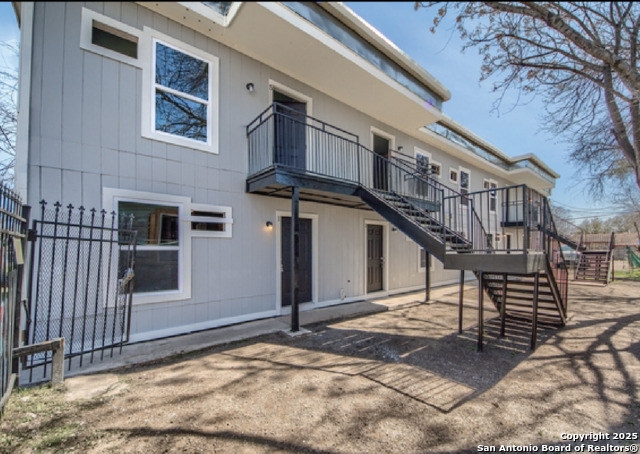 926 King Ave Property Photo 1