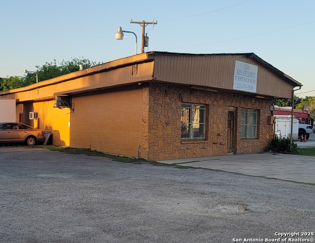 539 Historic Old Hwy 90 Property Photo 1