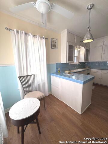 128 E Elmview Property Photo 7