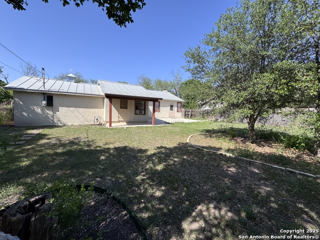 128 E Elmview Property Photo 14