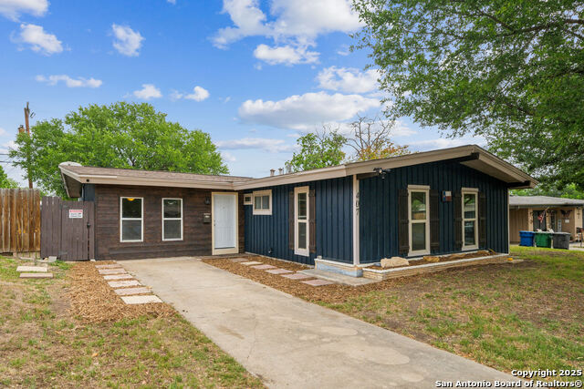 407 Rexford Dr Property Photo