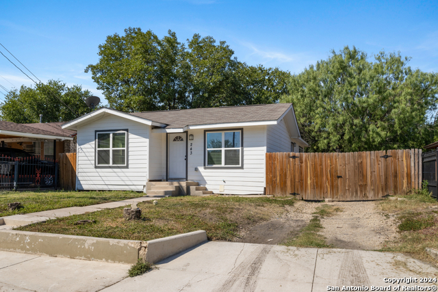 243 Alicia Ave Property Photo