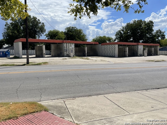 1220 Steves Ave Property Photo 2