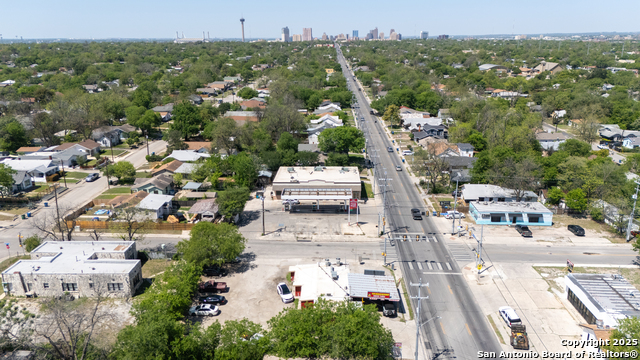 2802 E Houston Property Photo 15