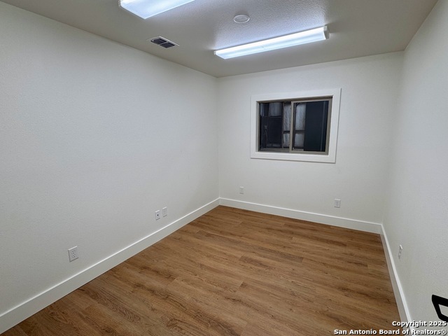 1501 Lillian Property Photo 10