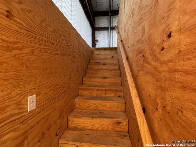 1501 Lillian Property Photo 13