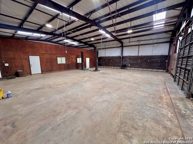 1501 Lillian Property Photo 17