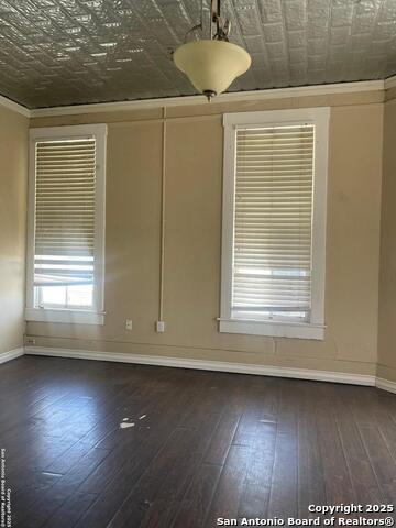 1720 S Presa St Property Photo 5